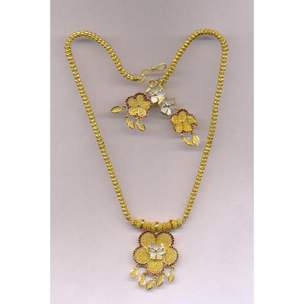 GOLD HALF SET PENDENT IMPORTED GENERAL