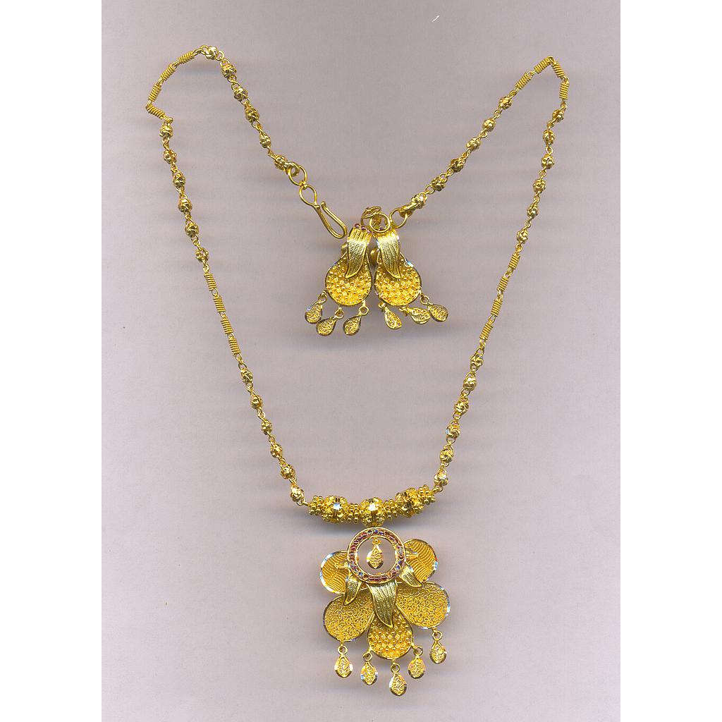 GOLD HALF SET PENDENT IMPORTED GENERAL