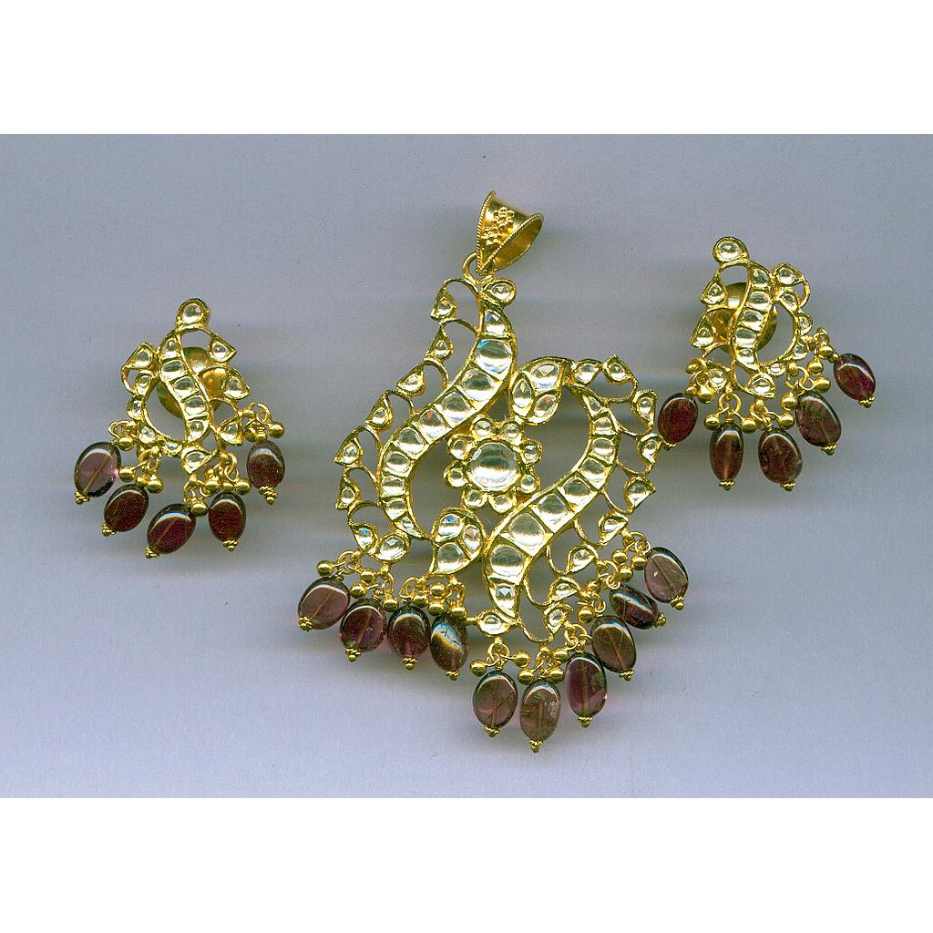 GOLD HALF SET PENDENT KUNDAN EXCLUSIVE