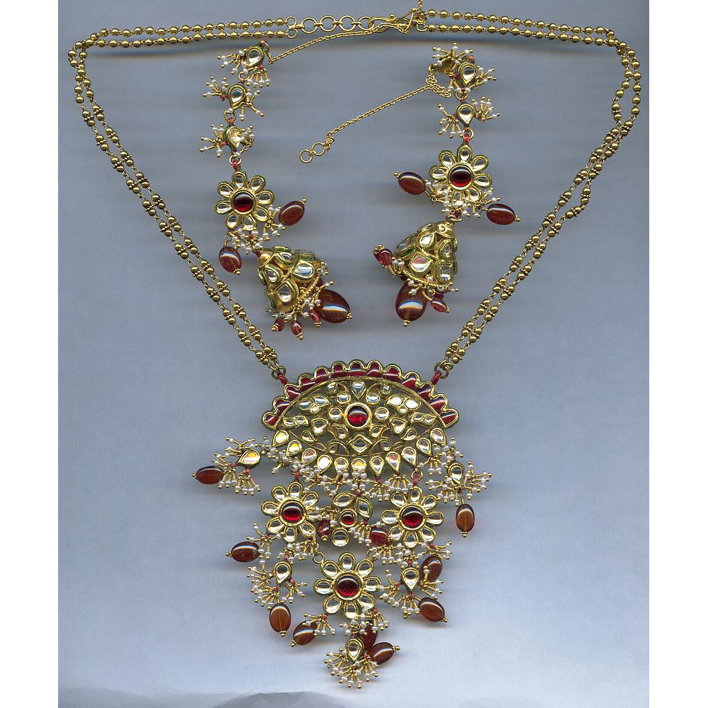 GOLD HALF SET PENDENT KUNDAN EXCLUSIVE