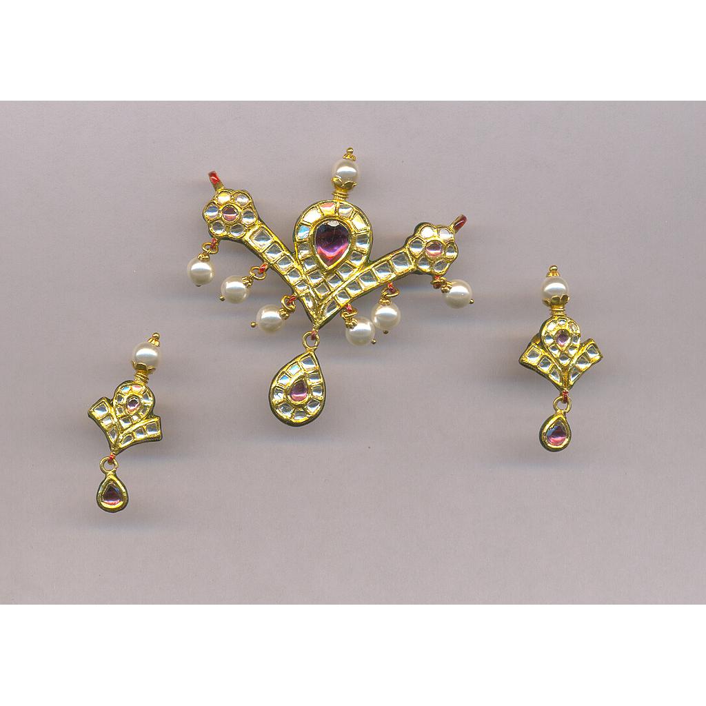 GOLD HALF SET PENDENT KUNDAN FANCY