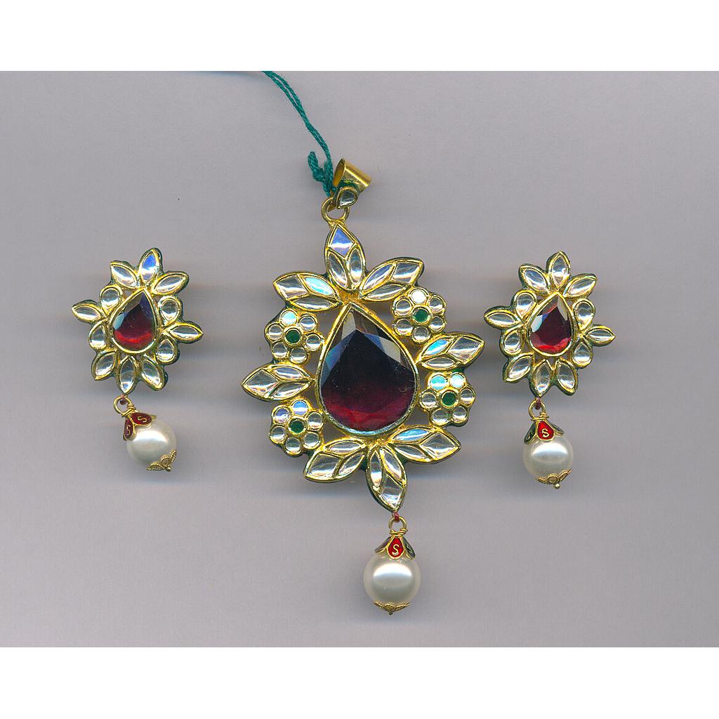 GOLD SET PENDENT KUNDAN