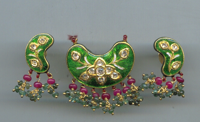 GOLD SET PENDENT KUNDAN