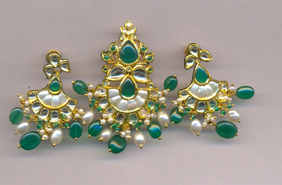 GOLD HALF SET PENDENT KUNDAN GENERAL