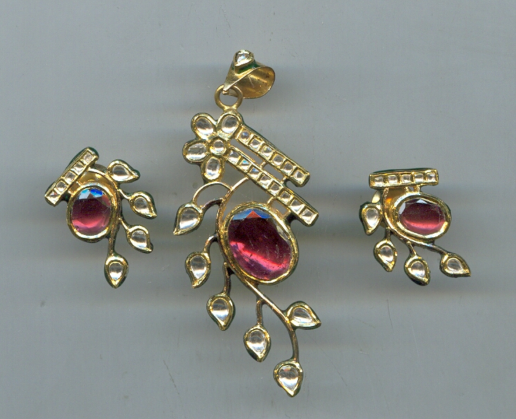 GOLD HALF SET PENDENT KUNDAN GENERAL