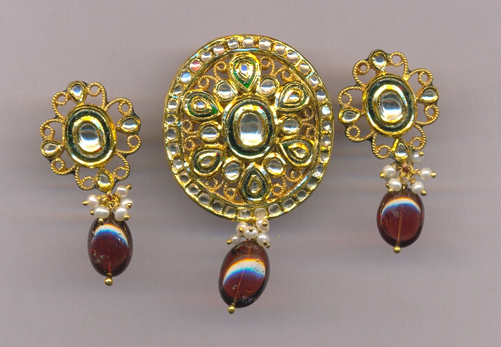 GOLD HALF SET PENDENT KUNDAN GENERAL