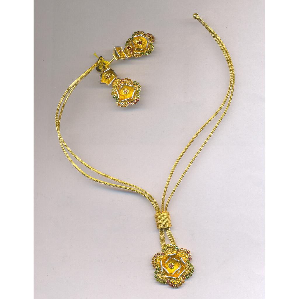 GOLD HALF SET PENDENT PLAIN EXCLUSIVE