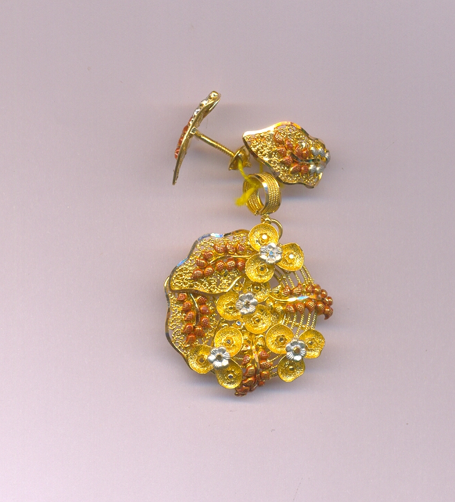 GOLD HALF SET PENDENT PLAIN EXCLUSIVE