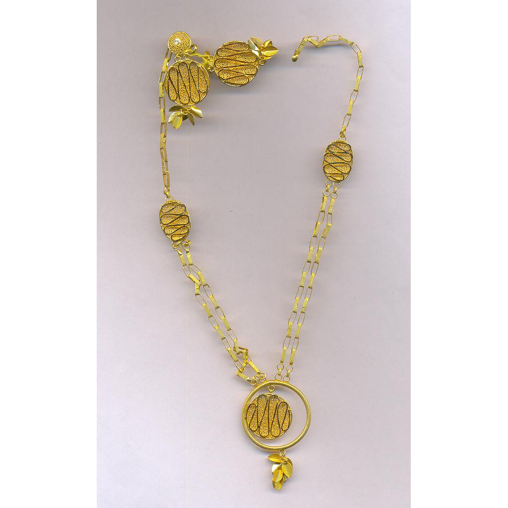 GOLD HALF SET PENDENT PLAIN EXCLUSIVE