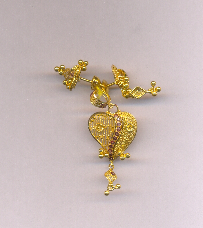 GOLD HALF SET PENDENT PLAIN EXCLUSIVE