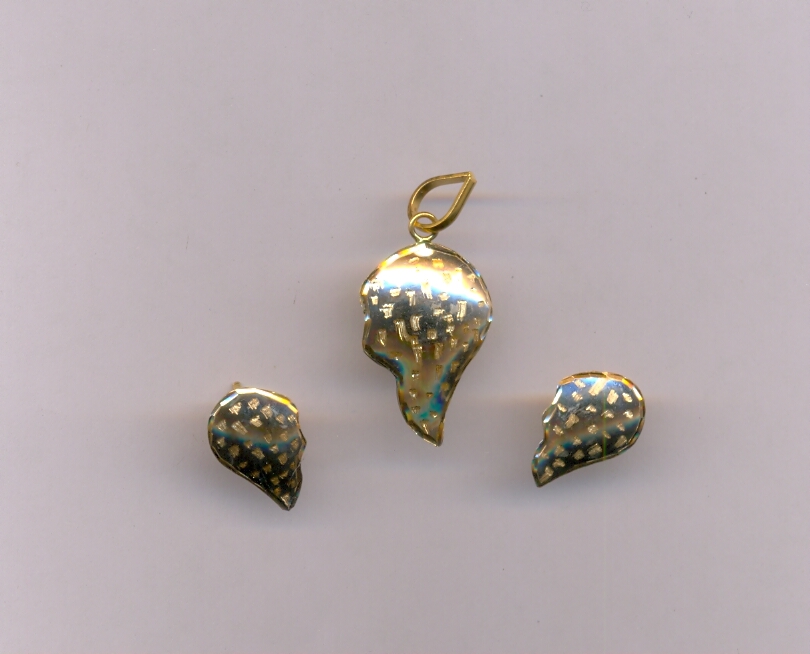 GOLD HALF SET PENDENT PLAIN EXCLUSIVE