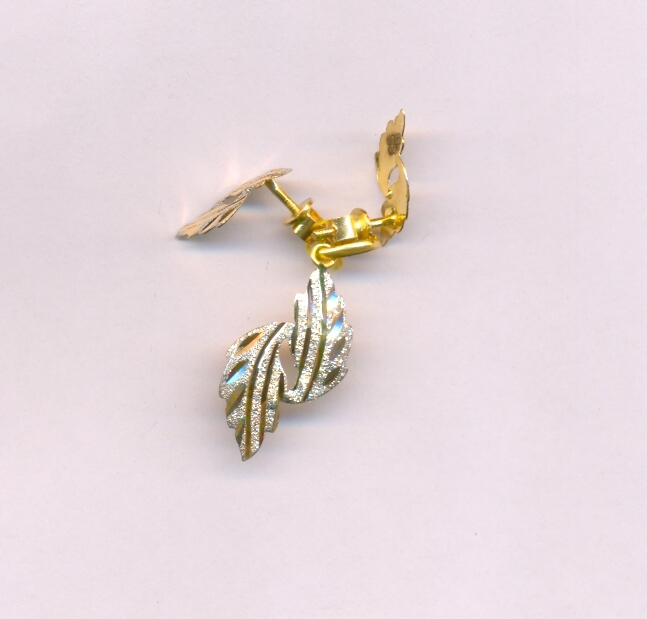 GOLD HALF SET PENDENT PLAIN EXCLUSIVE