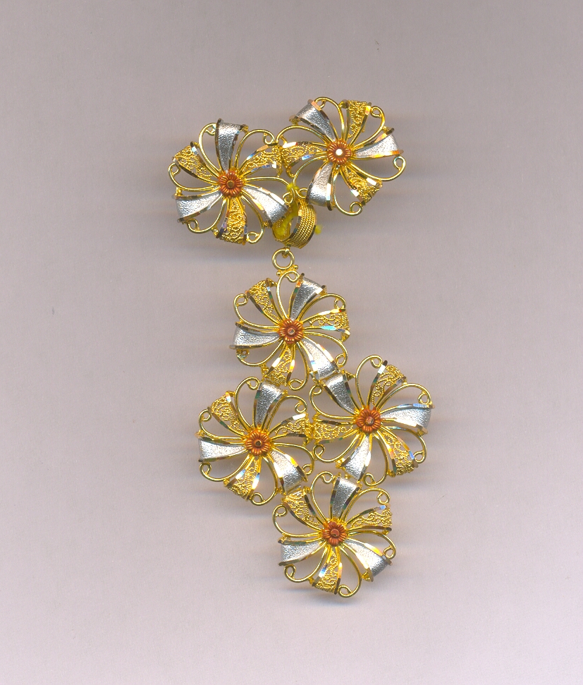 GOLD HALF SET PENDENT PLAIN EXCLUSIVE