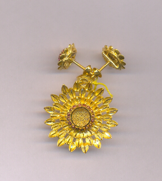 GOLD HALF SET PENDENT PLAIN EXCLUSIVE