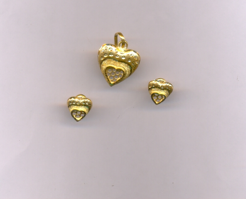 GOLD HALF SET PENDENT PLAIN EXCLUSIVE