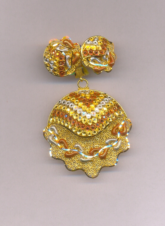 GOLD HALF SET PENDENT PLAIN EXCLUSIVE