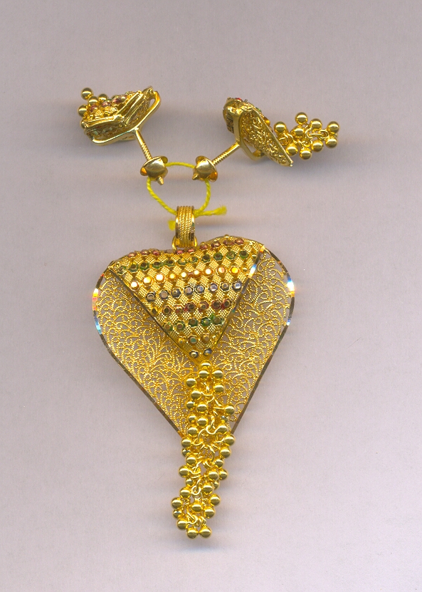 GOLD HALF SET PENDENT PLAIN EXCLUSIVE