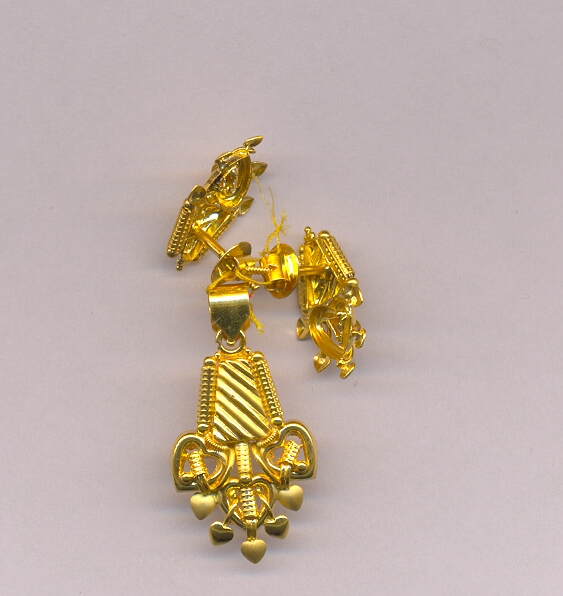 GOLD HALF SET PENDENT PLAIN EXCLUSIVE