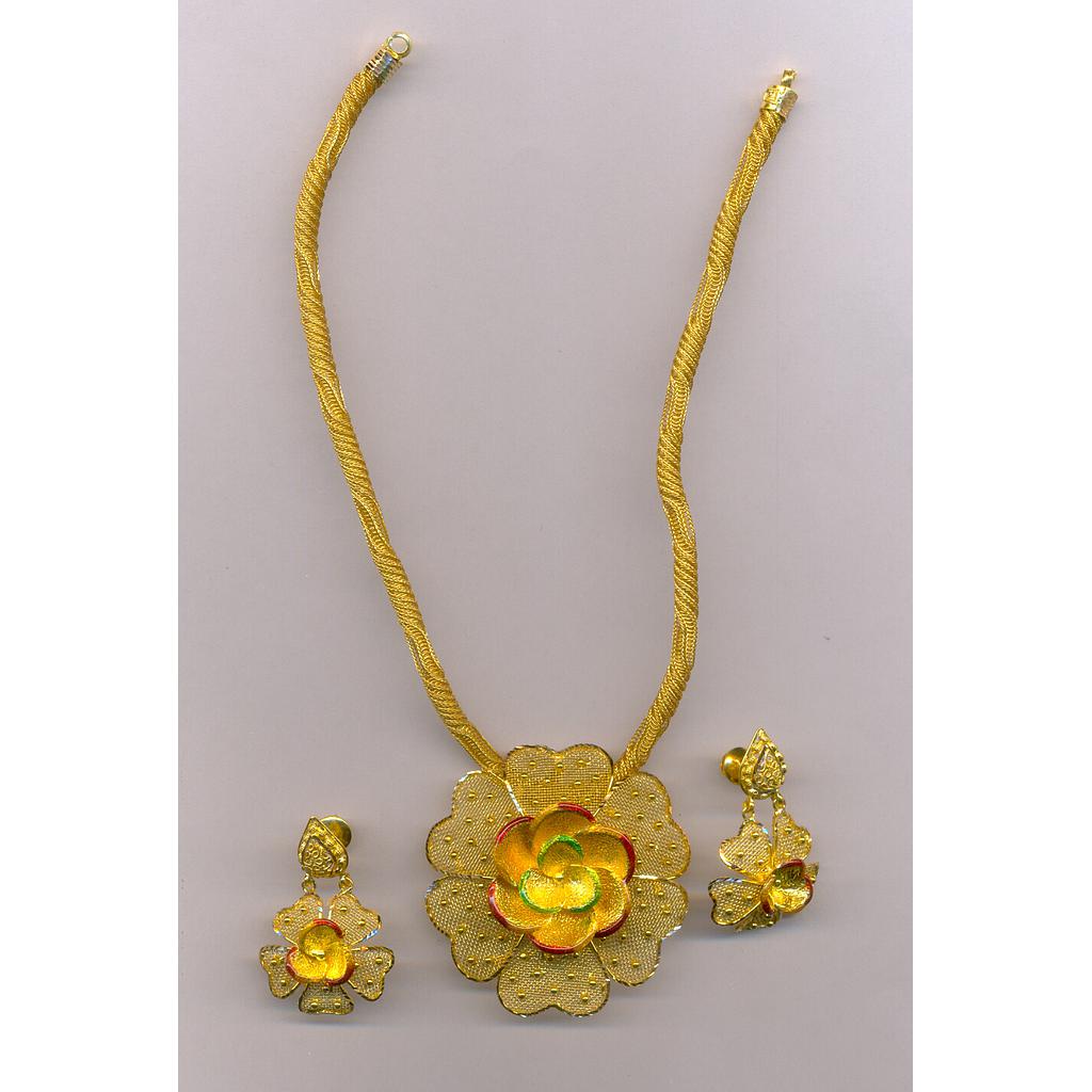 GOLD HALF SET PENDENT PLAIN EXCLUSIVE