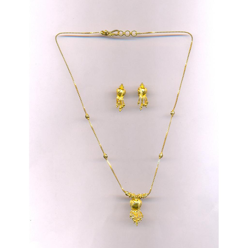 GOLD HALF SET PENDENT PLAIN EXCLUSIVE