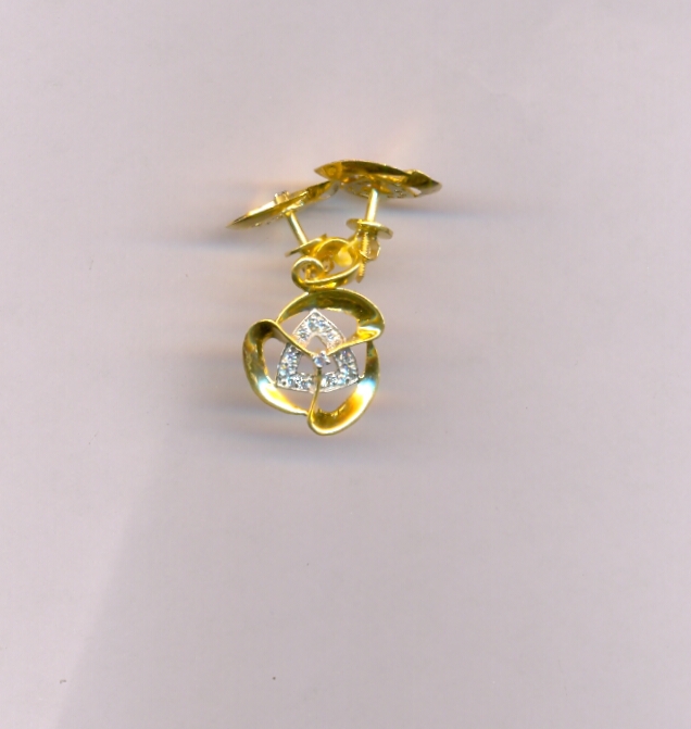GOLD HALF SET PENDENT PLAIN EXCLUSIVE