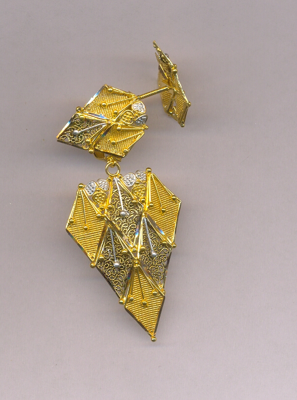 GOLD HALF SET PENDENT PLAIN EXCLUSIVE