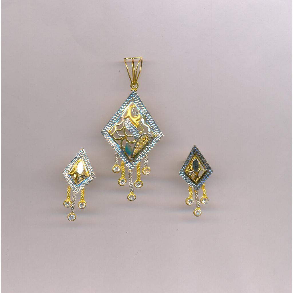 GOLD HALF SET PENDENT PLAIN EXCLUSIVE