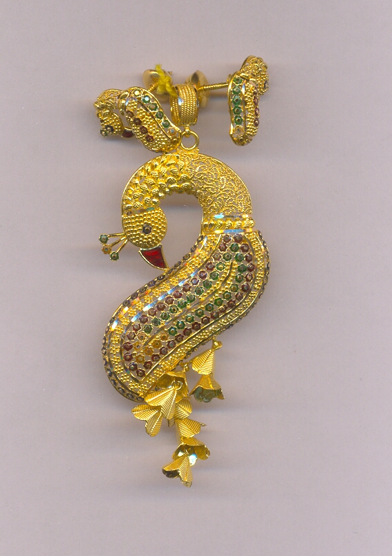 GOLD HALF SET PENDENT PLAIN FANCY