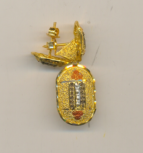 GOLD HALF SET PENDENT PLAIN FANCY