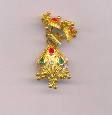 GOLD HALF SET PENDENT PLAIN FANCY