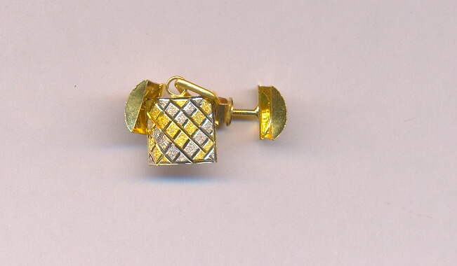 GOLD HALF SET PENDENT PLAIN FANCY