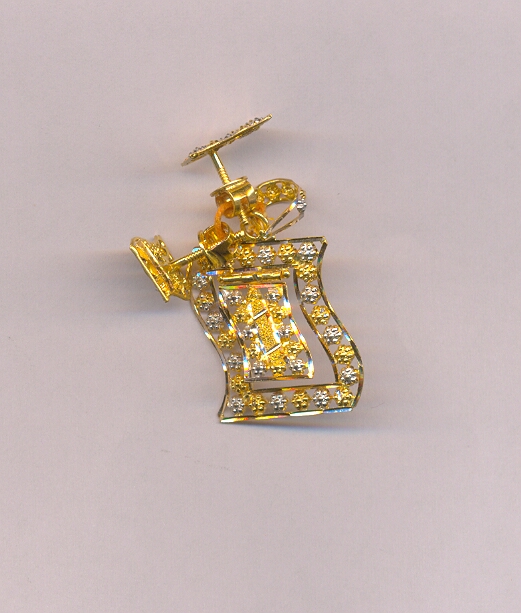 GOLD HALF SET PENDENT PLAIN FANCY