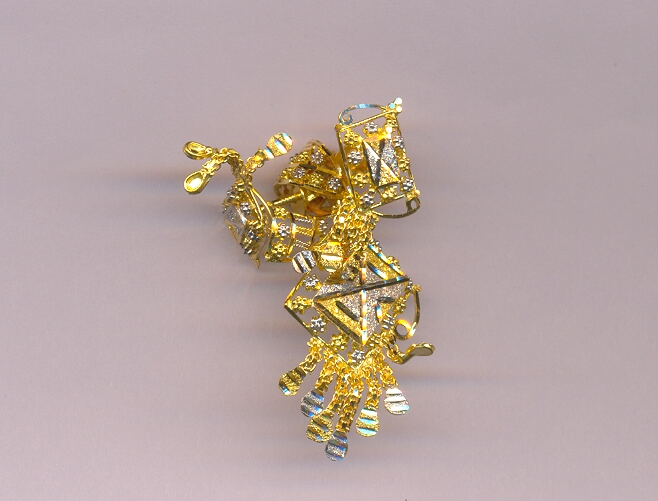 GOLD HALF SET PENDENT PLAIN FANCY