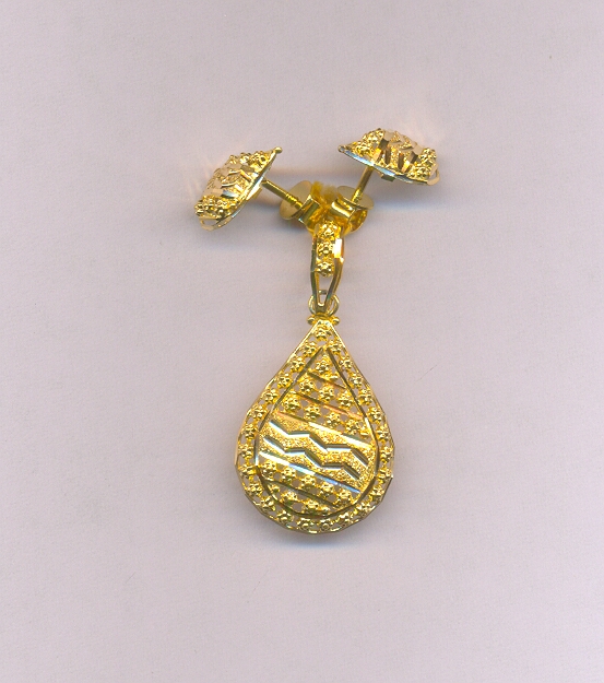 GOLD HALF SET PENDENT PLAIN FANCY