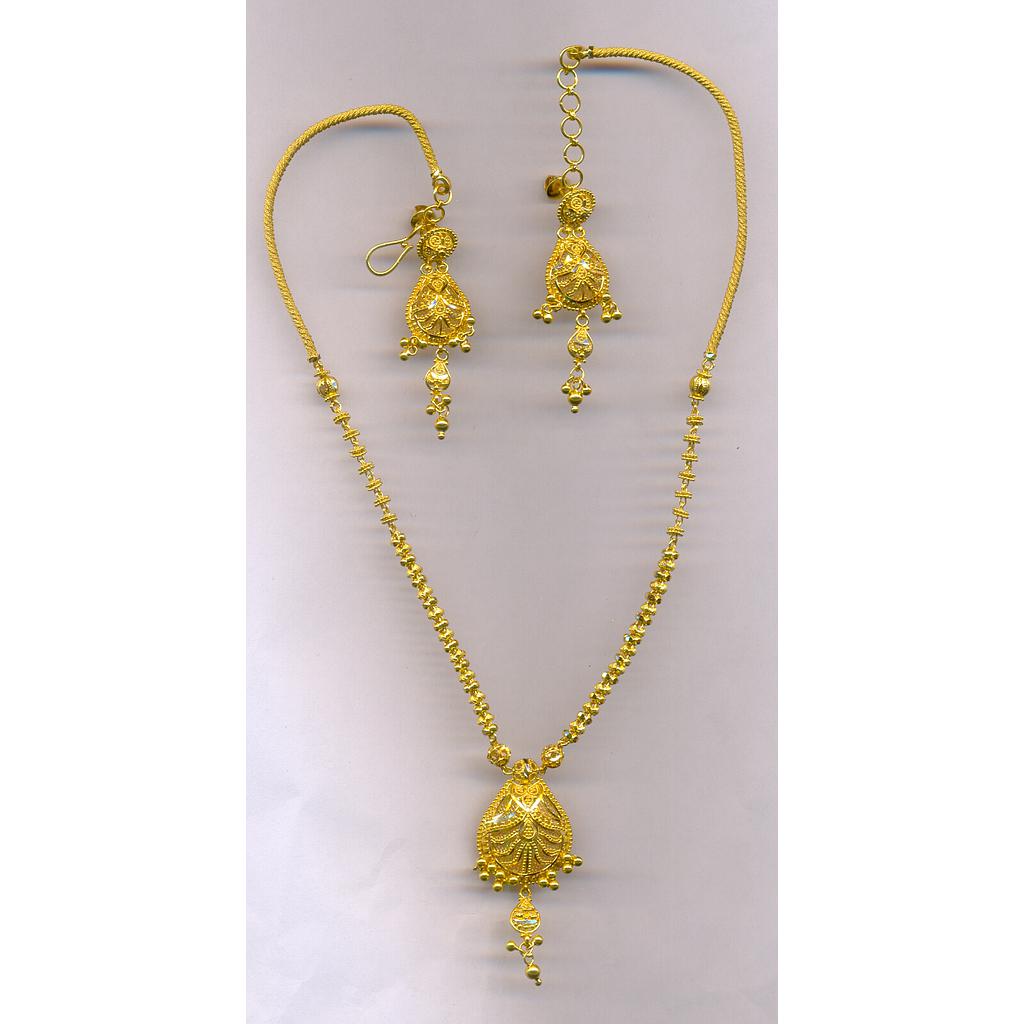 GOLD HALF SET PENDENT PLAIN FANCY