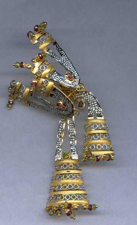 GOLD HALF SET PENDENT PLAIN FANCY