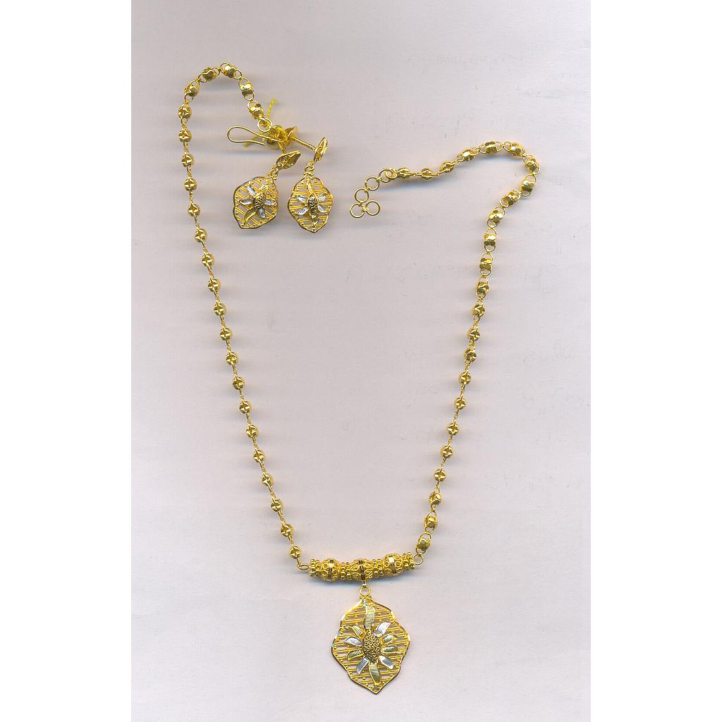 GOLD HALF SET PENDENT PLAIN FANCY