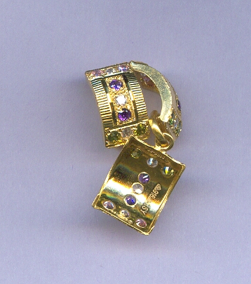 GOLD HALF SET PENDENT PLAIN FANCY