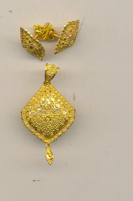GOLD HALF SET PENDENT PLAIN GENERAL