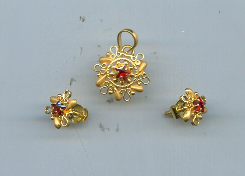 GOLD HALF SET PENDENT PLAIN GENERAL