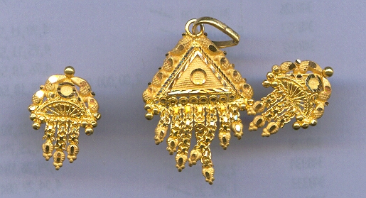 GOLD HALF SET PENDENT PLAIN GENERAL