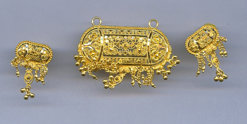 GOLD HALF SET PENDENT PLAIN GENERAL