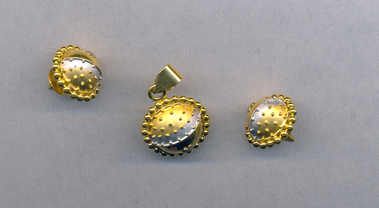 GOLD HALF SET PENDENT PLAIN GENERAL