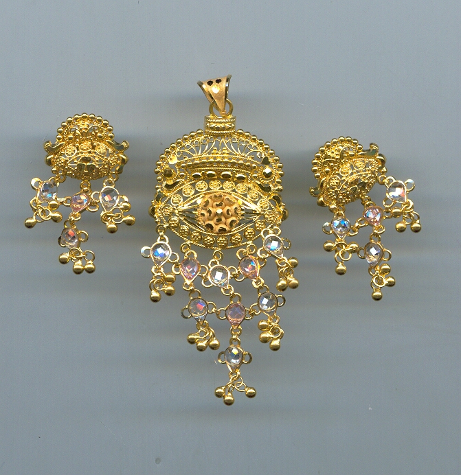 GOLD HALF SET PENDENT PLAIN GENERAL