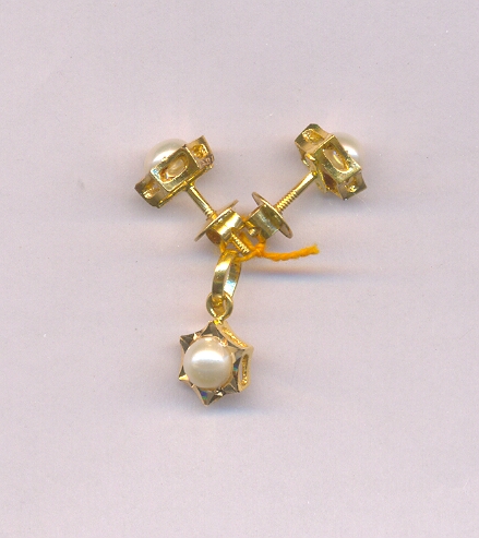 GOLD HALF SET PENDENT REALSTONE FANCY