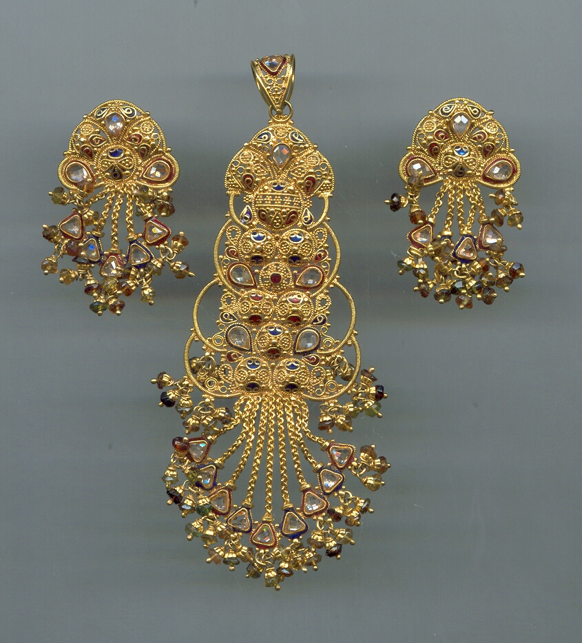 GOLD HALF SET ROUND ANTIQUE EXCLUSIVE