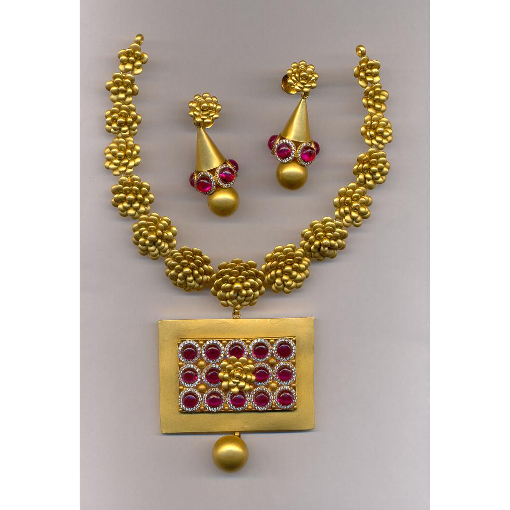 GOLD HALF SET ROUND ANTIQUE EXCLUSIVE