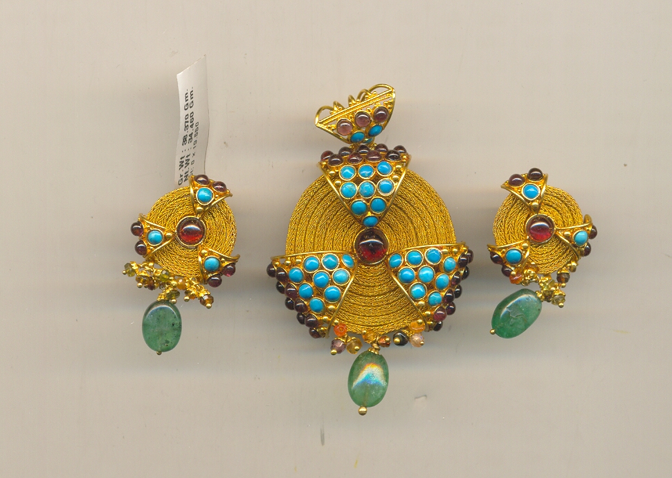 GOLD HALF SET ROUND ANTIQUE EXCLUSIVE