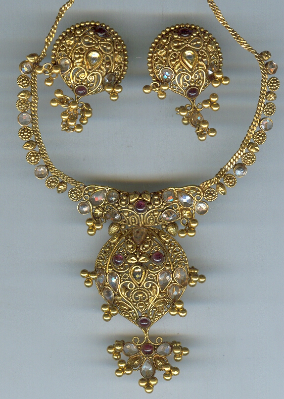 GOLD HALF SET ROUND ANTIQUE EXCLUSIVE