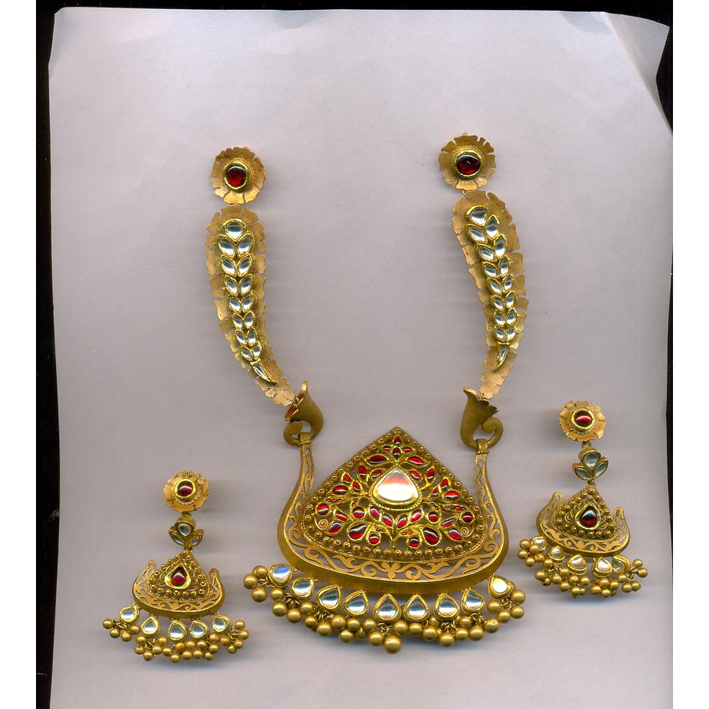 GOLD HALF SET ROUND ANTIQUE EXCLUSIVE